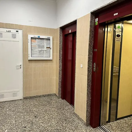 Homely Vitoria Τορεβιέχα